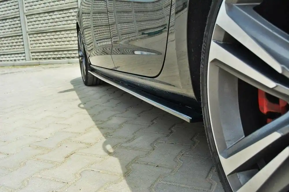 Acquista Ora Diffusori minigonne SEAT LEON III CUPRA / FR nero opaco (Cod. SE-LE-3-FR-SD1T)